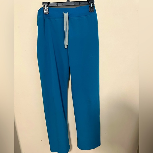 Women's Pacific Blue Livingston - Basic
Scrub Pants - Picture 2 of 3